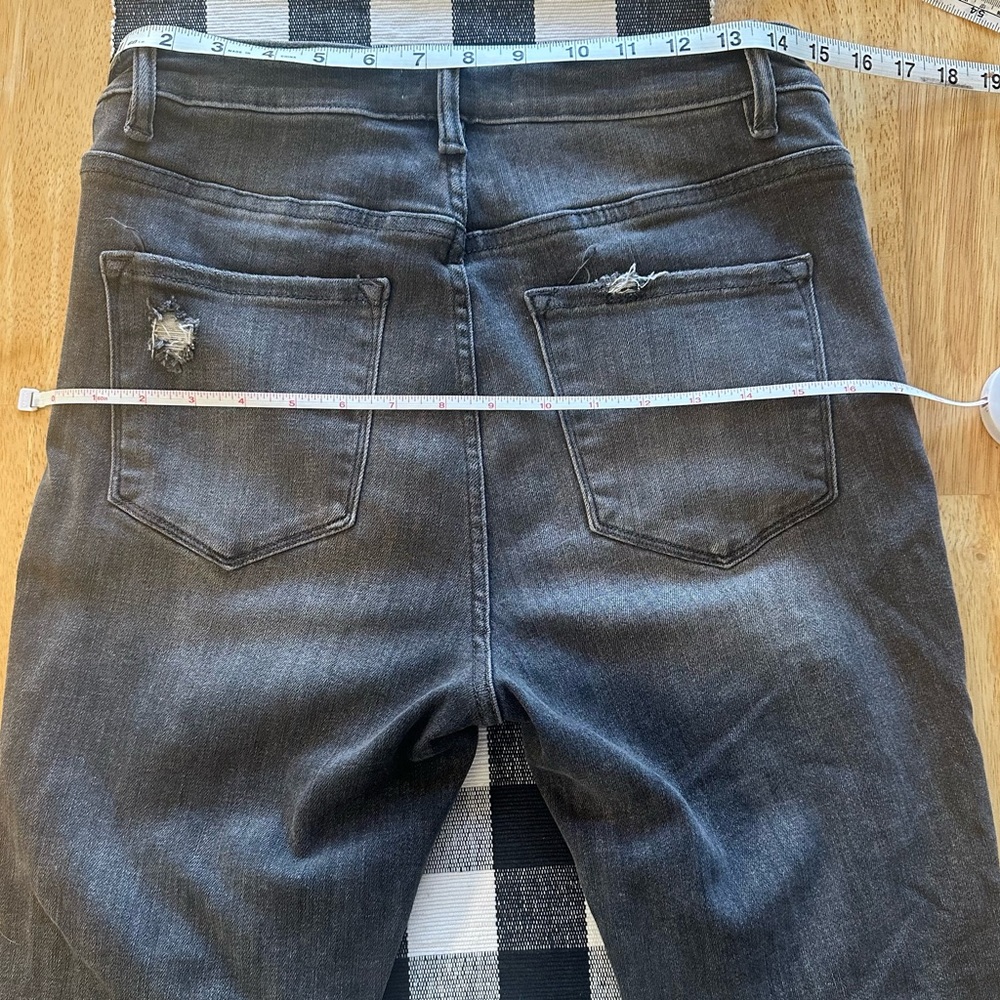 Women’s Vervet Jeans 
Size: W: 30